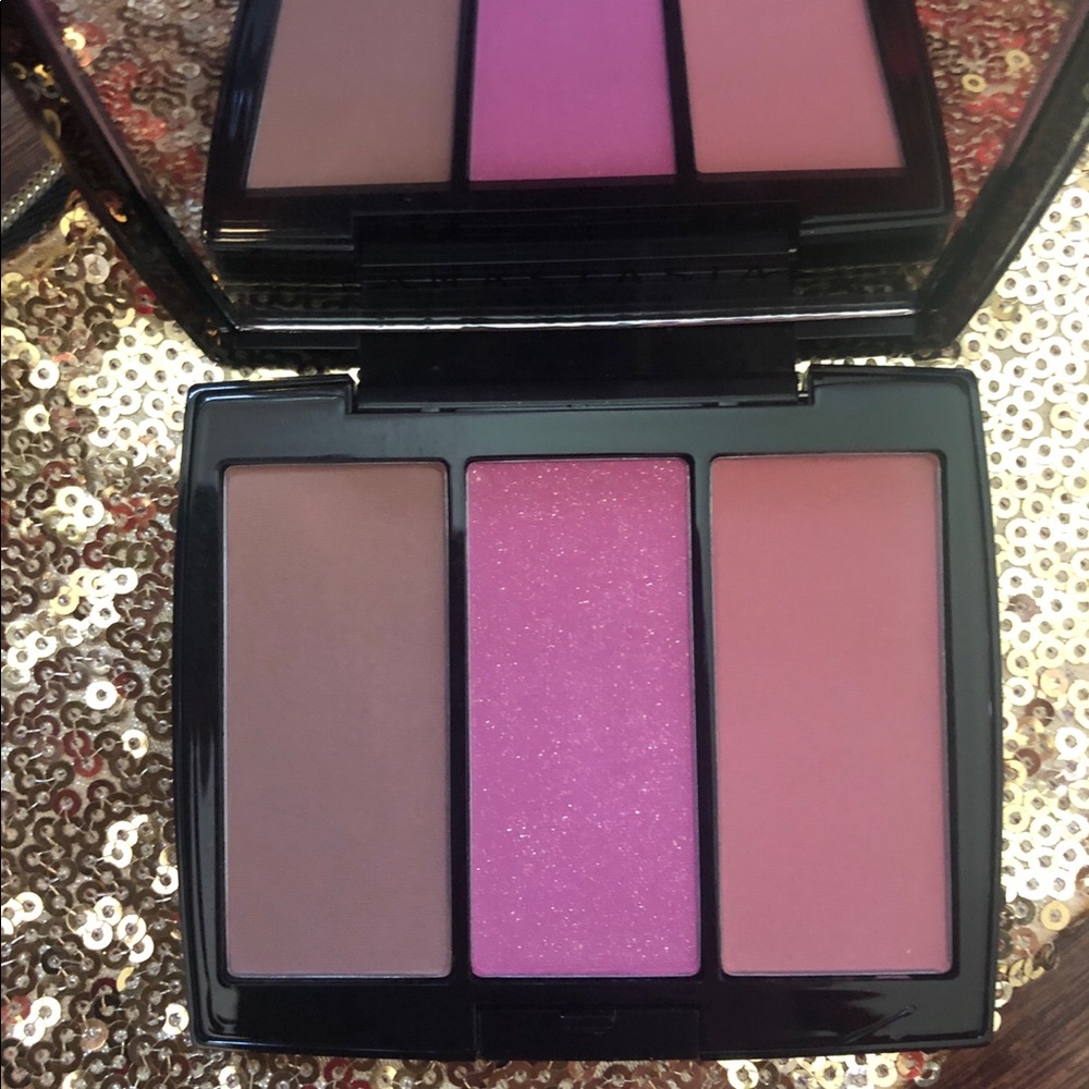 Anastasia Beverly Hills blush duo pool party